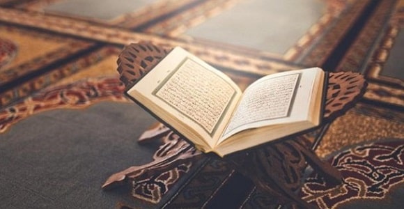 Manfaat Membaca Surat Al Waqiah Setelah Sholat Maghrib, Terbebas dari Kemiskinan